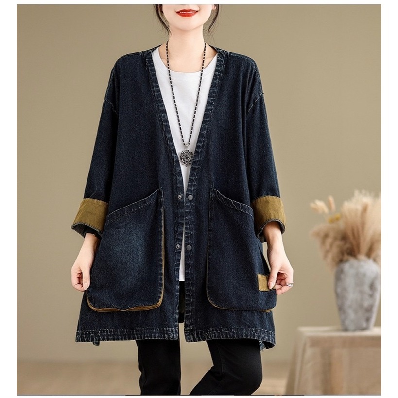 漾貝比【9155650】中大尺碼女裝 復古大V領撞色翻袖休閒牛仔外套(38-58)-細節圖3