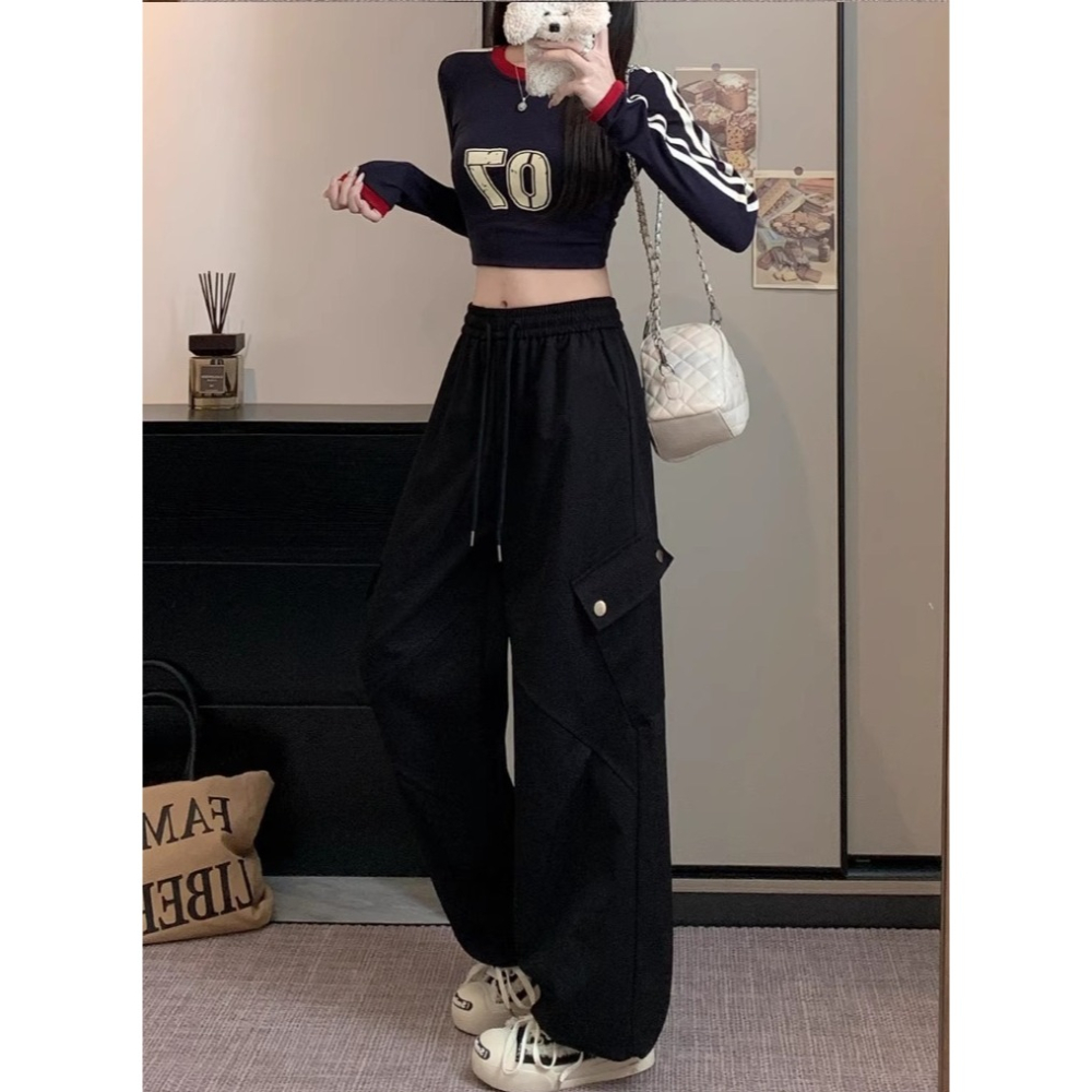 漾貝比【9155659】中大尺碼女裝 遮大腿復古拼接口袋鬆緊工裝休閒褲．共2色(32-40)-細節圖4