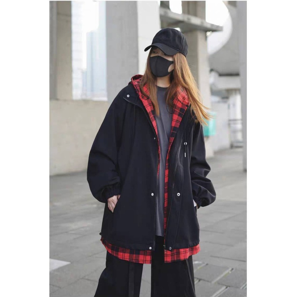 漾貝比【9155673】中大尺碼女裝 日系黑紅撞色格紋連帽衝鋒外套(36-53)-細節圖3