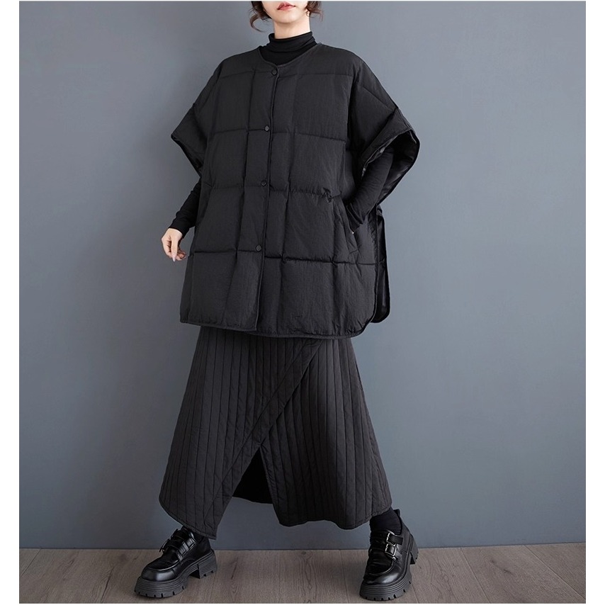 漾貝比【9155700】中大尺碼女裝 復古圓領暗釦斗篷風夾棉保暖背心 (40-58)-細節圖4