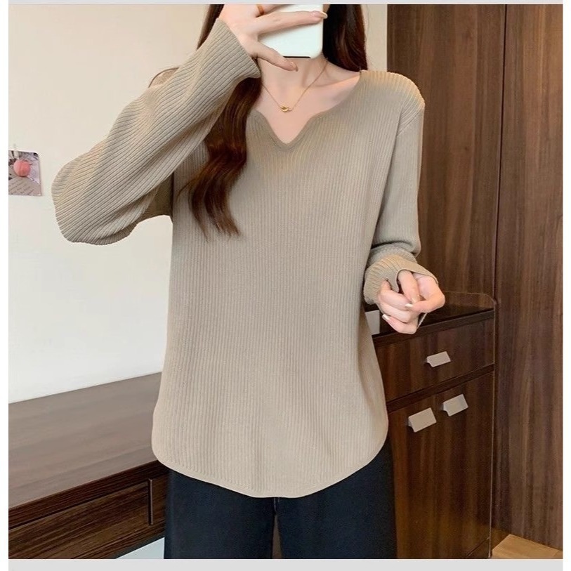 漾貝比【9155701】中大尺碼女裝 純色小V領德絨保暖內搭上衣．共2色 (36-48)-細節圖7