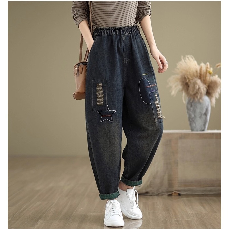 漾貝比【9155736】中大尺碼女裝 鬆緊腰微破刺繡星星加絨保暖牛仔哈倫褲 (29-38)-細節圖2