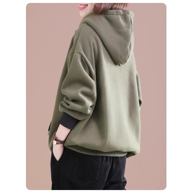 漾貝比【9155739】中大尺碼女裝 高領撞色連帽加絨加厚假兩件式織衣T．共2色 (38-50)-細節圖7