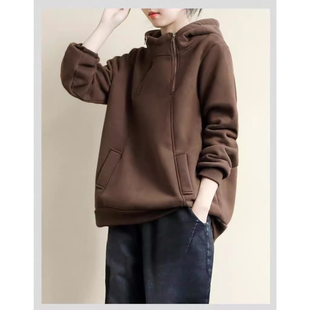 漾貝比【9155740】中大尺碼女裝 立領雙拉鍊口袋連帽加絨保暖T．共2色 (38-48)-細節圖7