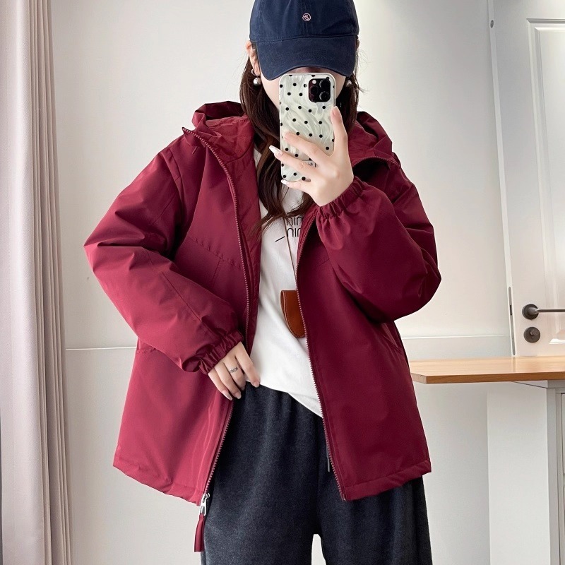 漾貝比【9155775】中大尺碼女裝 韓版弧型車線口袋連帽夾棉保暖衝鋒外套．共2色 (36-52)-細節圖7