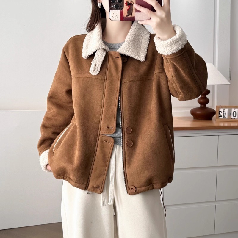 漾貝比【9155777】中大尺碼女裝 個性糜皮內羊羔毛翻領大釦拉鍊保暖外套 (36-56)-細節圖8