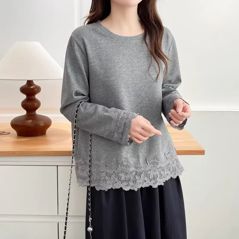 漾貝比【9155785】中大尺碼女裝 圓領下襬袖口拼接花邊蕾絲棉上衣．共2色(38-54)-細節圖8