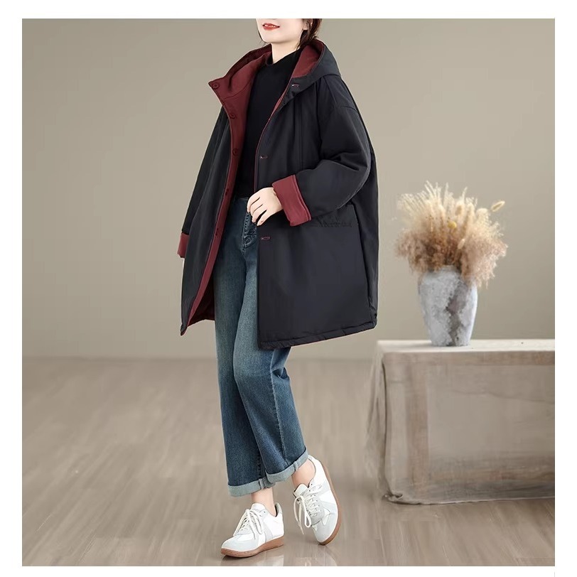 漾貝比【9155798】中大尺碼女裝 兩面穿雙色口袋連帽夾棉中長版外套(38-53)-細節圖9