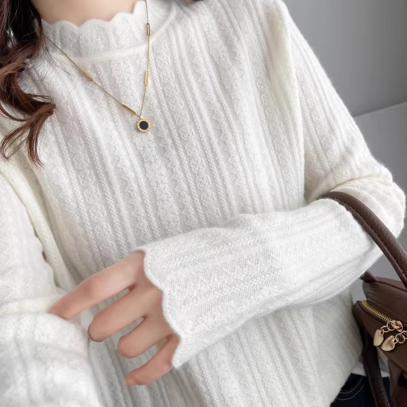 漾貝比【9155802】中大尺碼女裝 半高領木耳邊緹花坑條針織毛衣(38-50)-細節圖10