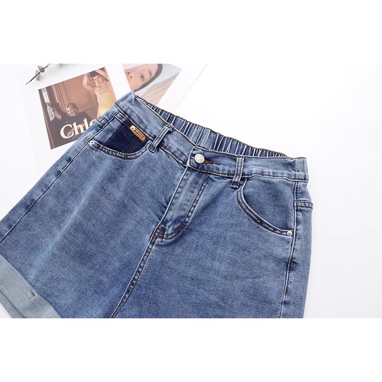 漾貝比【9155837】中大尺碼女裝 後鬆緊彈性優撞色貼標反摺牛仔短褲．共2色(28-42)-細節圖4