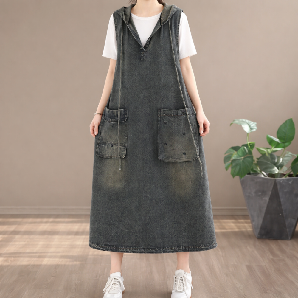 漾貝比【9155878】中大尺碼女裝 韓系愛心印花口袋牛仔連帽吊帶裙(38-46)-細節圖3