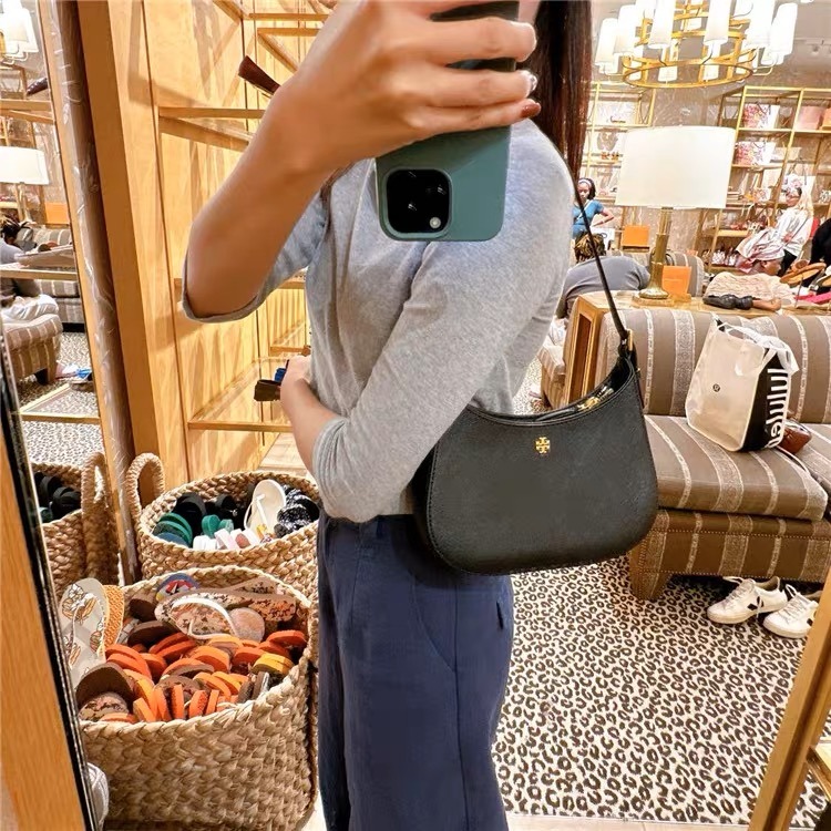 米婭美國代購 Tory Burch包包 手提包 鏈條包 托特包 信封包 單肩包 半月包 馬鞍包 腋下包 邮差包 側背包-細節圖10