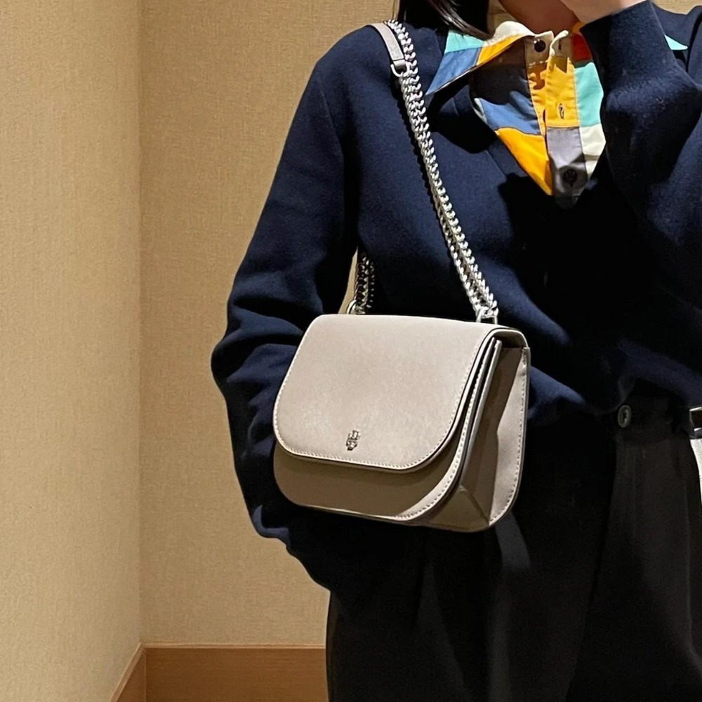 米婭精品 Tory Burch包包 tb鏈條包 馬鞍包 斜背包 手提包 相機包 單肩包 側背包 十字紋時尚百搭精郵差包-細節圖10