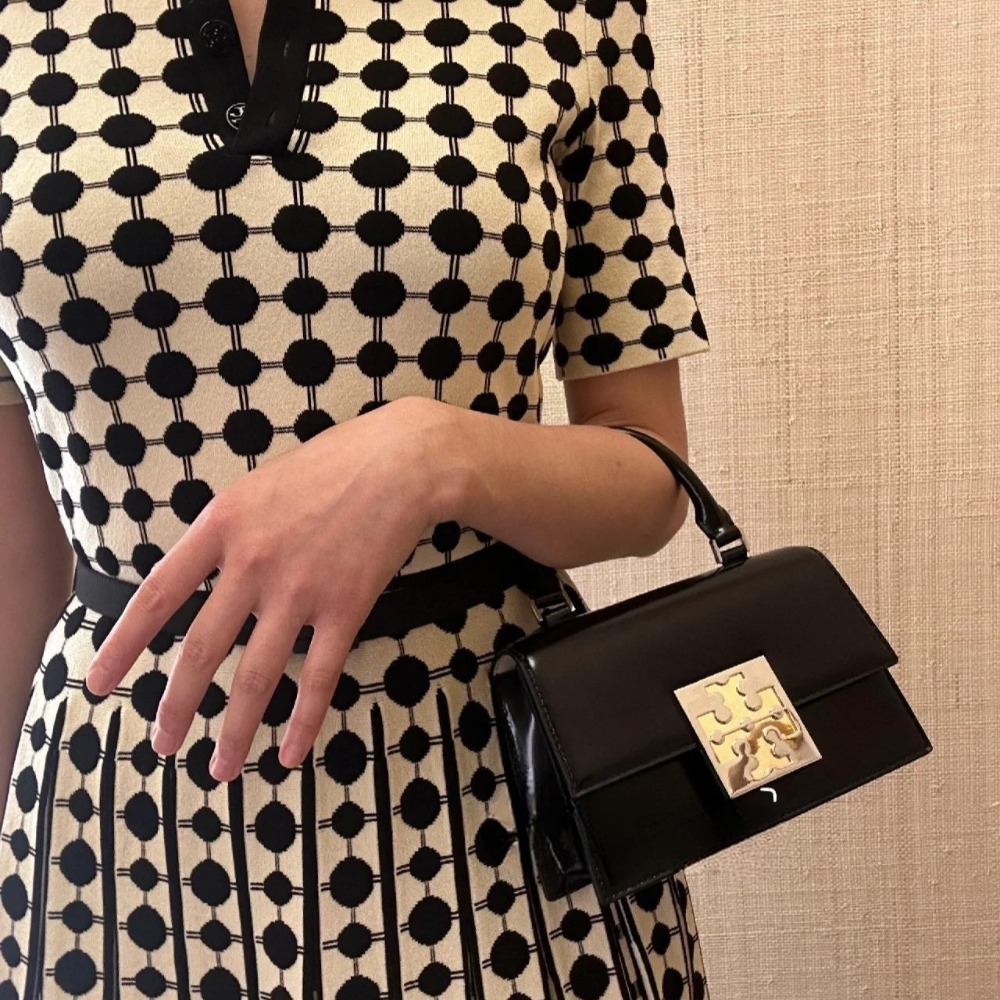 米婭精品 Tory Burch包包 手提包 郵差包 側背包 邮差包 鏈條包 托特包 水桶包 漆皮小方包 風琴包 單肩包-細節圖3