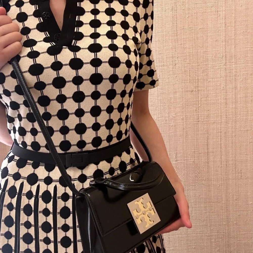 米婭精品 Tory Burch包包 手提包 郵差包 側背包 邮差包 鏈條包 托特包 水桶包 漆皮小方包 風琴包 單肩包-細節圖4