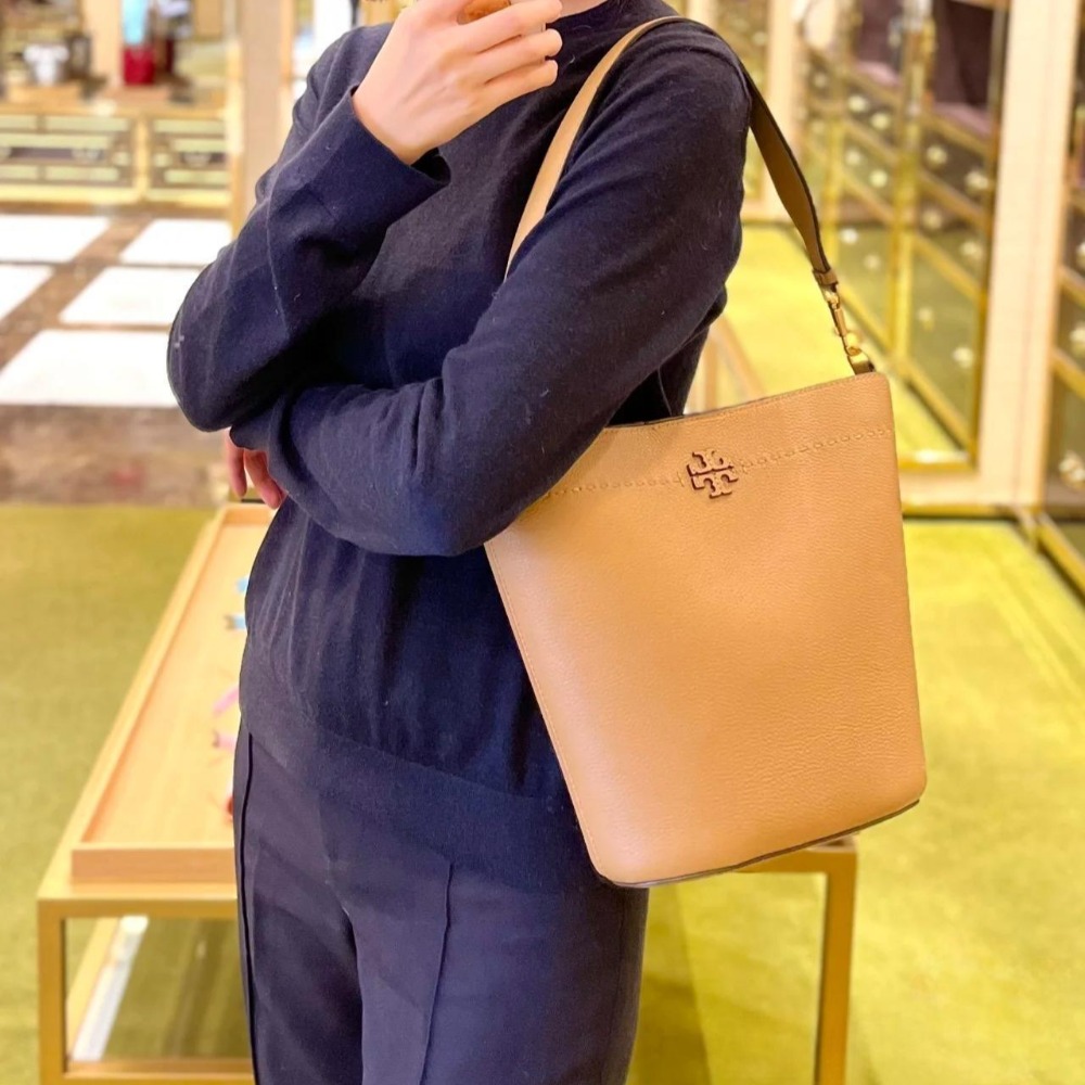 米婭美國代購 Tory Burch包包 水桶包 手提包 單肩包 側背包 tb托特包 斜背包 郵差包 斜跨包 公事包-細節圖2
