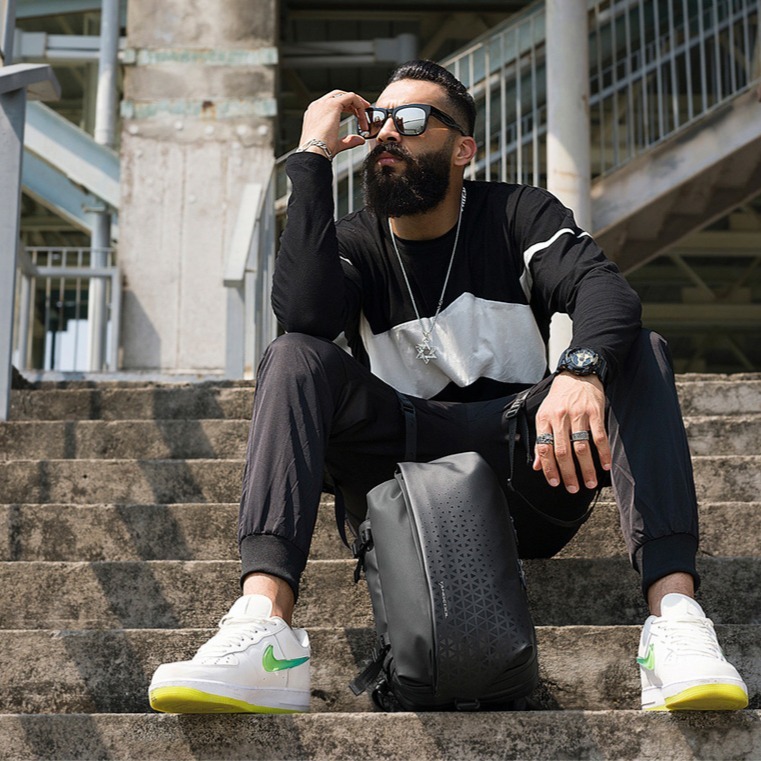 潮酷系列-城市風多層大胸包-細節圖2