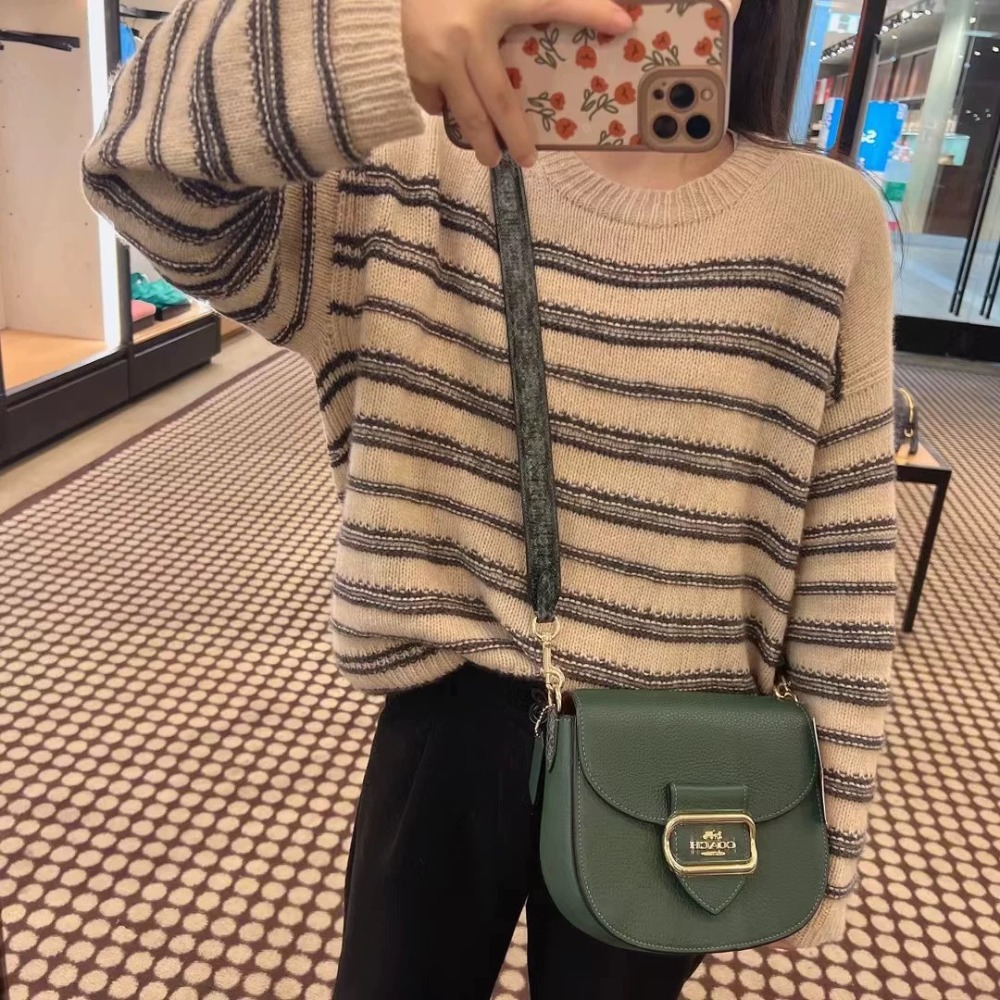 台灣美媽代購 COACH 蔻馳 包包  georgie馬鞍包 斜挎包  斜背包 手提包 郵差包 時尚百搭氣質輕奢款-細節圖3