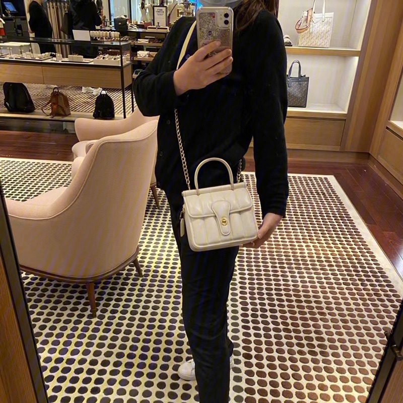 台灣美媽代購 COACH 蔻馳 包包 翻蓋單肩包 側背包 手提包 郵差包 風琴包 馬卡龍配色包包 時尚百搭氣質輕奢款-細節圖4