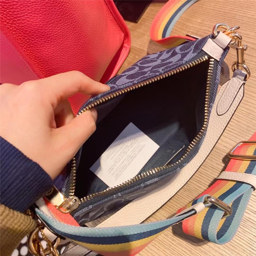 台灣美媽代購 COACH 蔻馳 包包 DEMPSEY 女士單肩包 腋下包 半月包 餃子包 斜挎包 側背包 單肩包 手提包-細節圖9