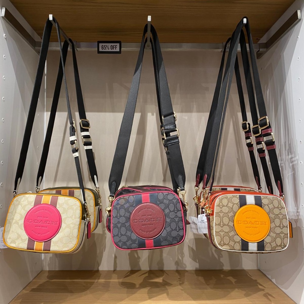 台灣美媽代購*美國直郵 蔻馳 包包 Dempsey 21系列 相機包 單肩包 斜挎包 側背包 手機包 學院風徽章款斜挎包-細節圖2