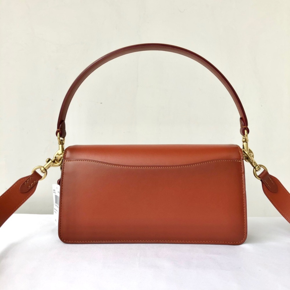 台灣美媽代購 COACH 蔻馳 包包 經典logo翻蓋斜挎包 酒神包 單肩包 斜挎包  腋下包 手提包 時尚拼色信封包-細節圖7