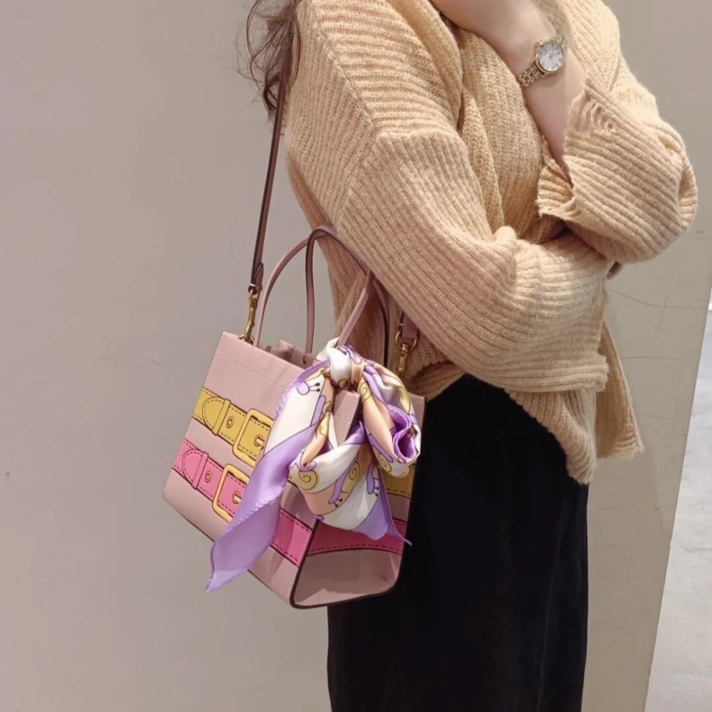 台灣美媽代購 COACH 蔻馳 包包 斜挎包 單肩包 斜背包 郵差包 托特包 CASHIN CARRY款 百搭簡約手提包-細節圖11