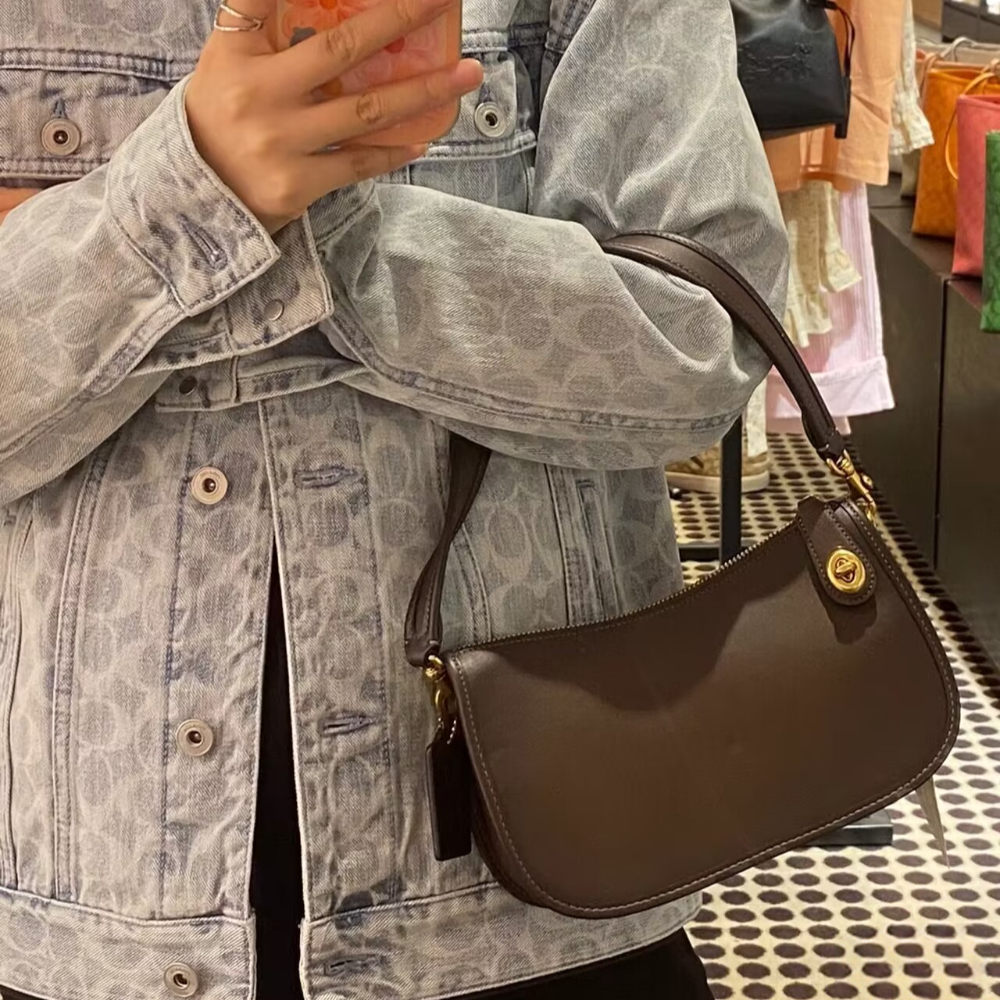 台灣美媽代購 COACH 蔻馳 包包 斜挎包 單肩包 斜背包 腋下包 手提包 鏈條包 餃子包 半月包 復古氣質時尚包包-細節圖10