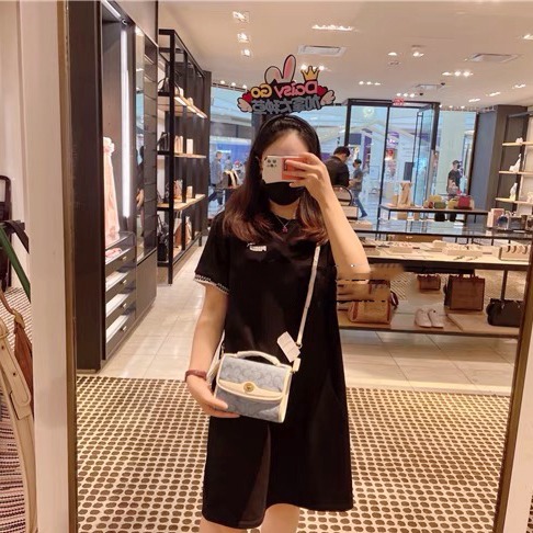 台灣美媽代購 COACH 蔻馳 包包 斜挎包 單肩包 斜背包 郵差包 手提包 翻蓋旋轉扣 復古時尚單肩斜跨小方包-細節圖5