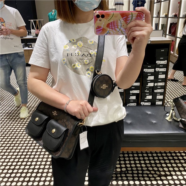 台灣美媽代購 COACH 蔻馳 包包 斜挎包 單肩包 斜背包 郵差包 機車包 零錢包 三合一郵差包 時尚百搭簡約斜挎包-細節圖2