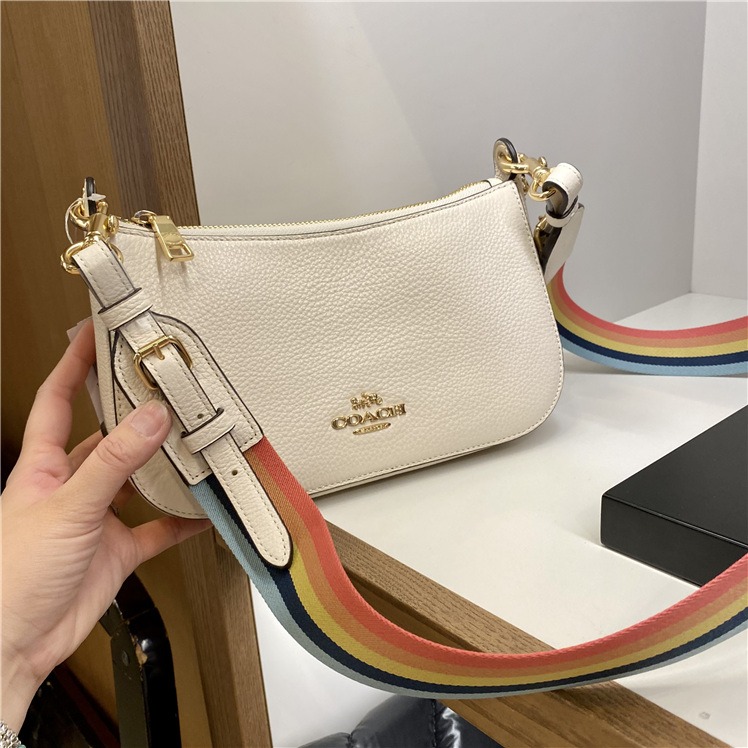 台灣美媽代購 COACH 蔻馳 包包 斜挎包 單肩包 斜背包 郵差包 麻將包 月牙包 半月包 時尚氣質百搭款斜挎單肩包-細節圖8