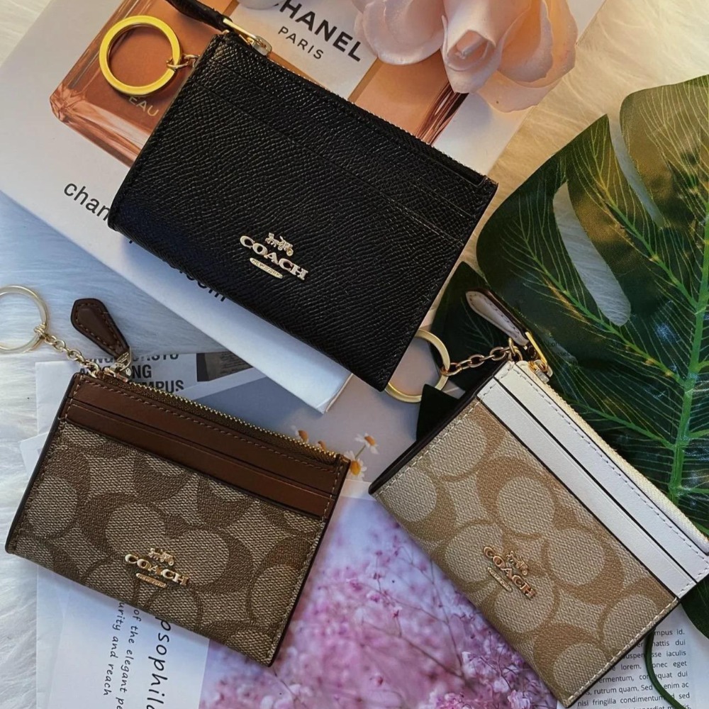 台灣美媽代購 COACH 蔻馳 包包 卡包 零錢包 拉鏈錢包 鑰匙包 經典印花logo拉鏈零錢包 證件包 時尚簡約零錢包-細節圖3