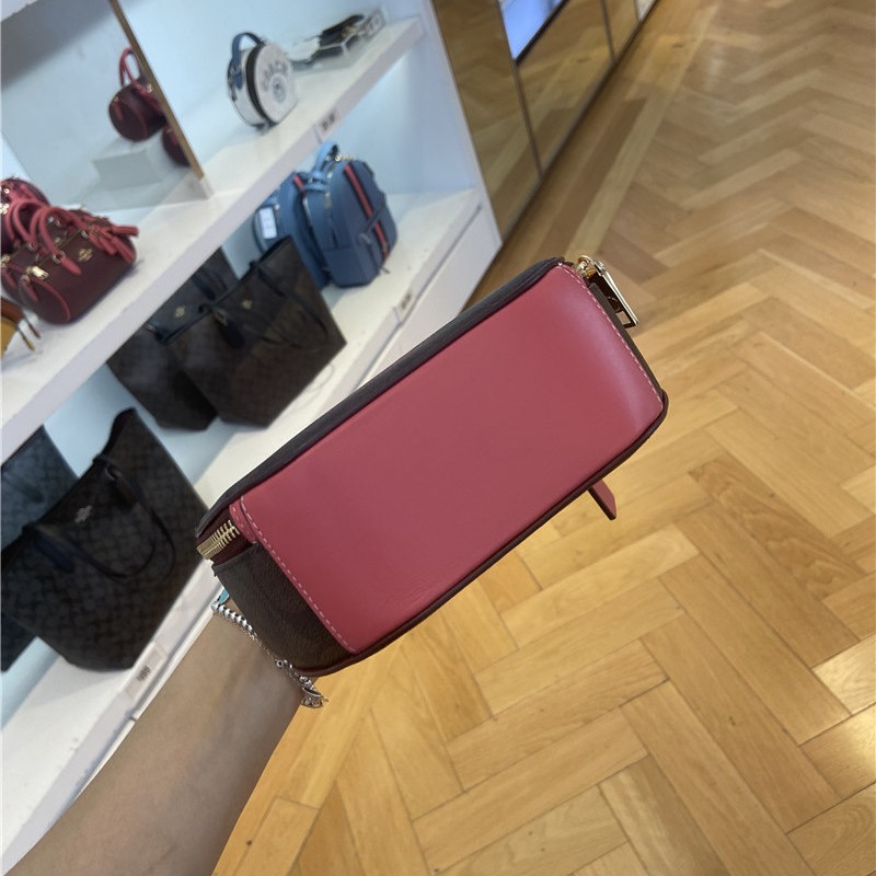 台灣美媽代購 COACH 蔻馳 包包 斜挎包 斜背包 側背包 手提包 圓餅包 化妝包 手機包 時尚簡約百搭學院風斜挎包-細節圖9