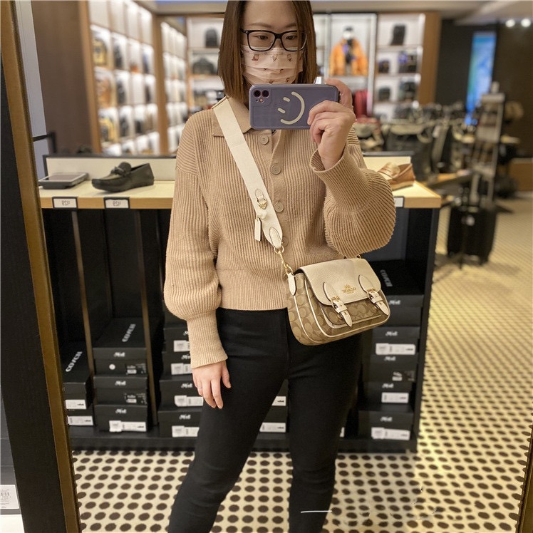 台灣美媽代購 COACH 蔻馳 包包 斜挎包 斜背包 郵差包 小公文包 單肩斜挎包 翻蓋印花搭扣斜挎包 時尚百搭簡約-細節圖6