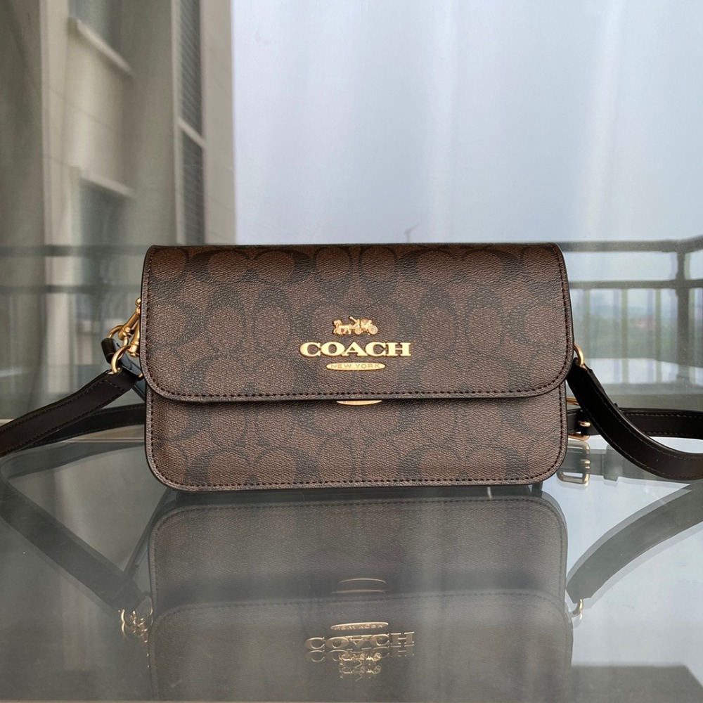 台灣美媽代購 COACH 蔻馳 包包 單肩包 斜挎包 手提包 郵差包 腋下包 盒子包 翻蓋小方包 時尚簡約百搭單肩斜挎包-細節圖7