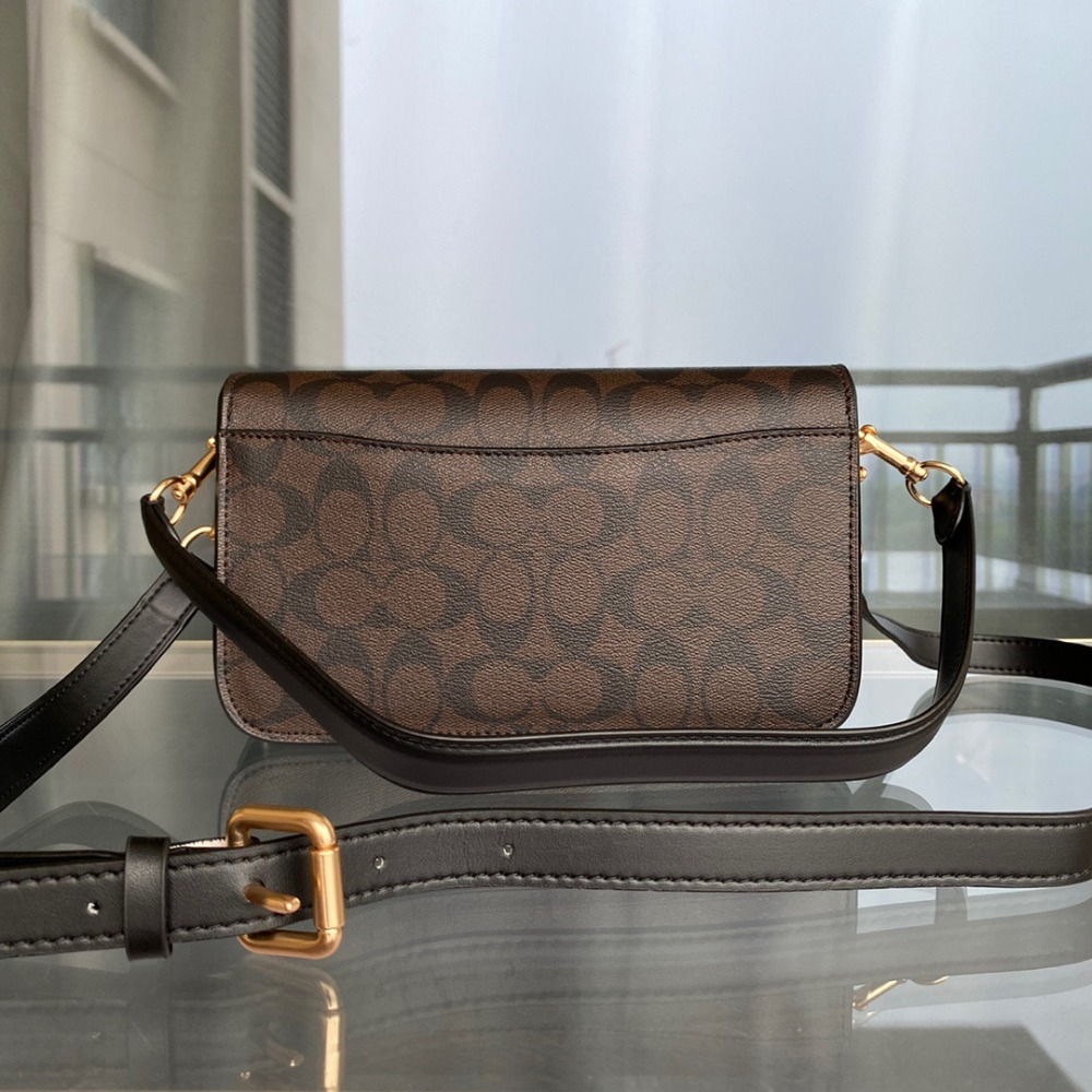 台灣美媽代購 COACH 蔻馳 包包 單肩包 斜挎包 手提包 郵差包 腋下包 盒子包 翻蓋小方包 時尚簡約百搭單肩斜挎包-細節圖8