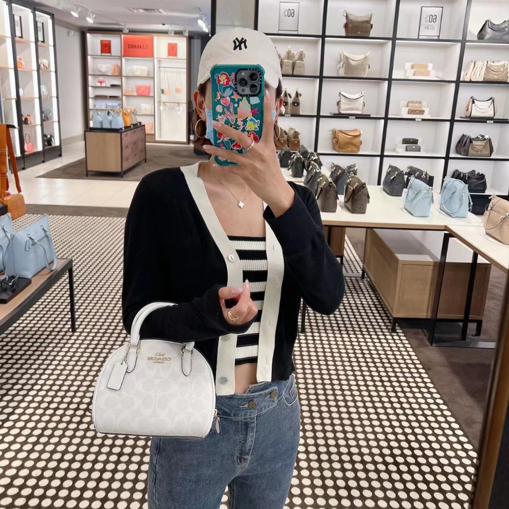 台灣美媽代購 COACH 蔻馳 包包 斜挎包 手提包 貝殼包 枕頭包 半月包 斜挎手提包 時尚百搭簡約款單肩斜挎包-細節圖4