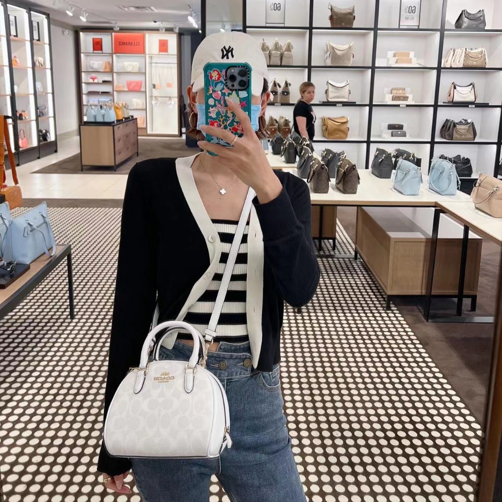 台灣美媽代購 COACH 蔻馳 包包 斜挎包 手提包 貝殼包 枕頭包 半月包 斜挎手提包 時尚百搭簡約款單肩斜挎包-細節圖5