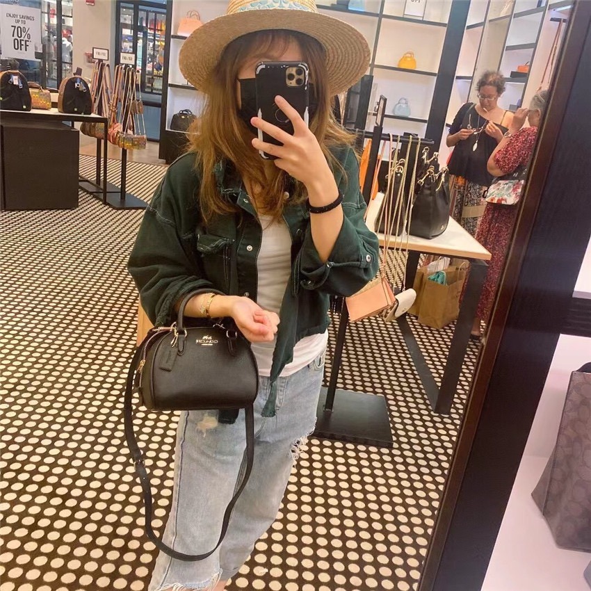 台灣美媽代購 COACH 蔻馳 包包 斜挎包 手提包 貝殼包 枕頭包 半月包 斜挎手提包 時尚百搭簡約款單肩斜挎包-細節圖7