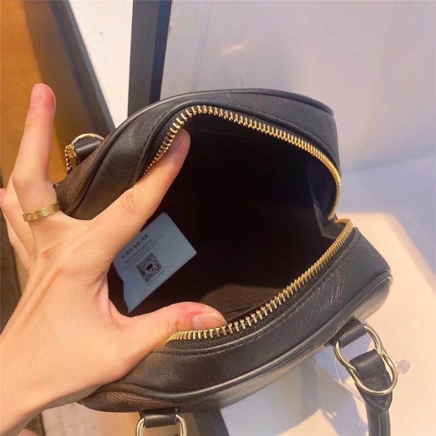 台灣美媽代購 COACH 蔻馳 包包 斜挎包 手提包 貝殼包 枕頭包 半月包 斜挎手提包 時尚百搭簡約款單肩斜挎包-細節圖10