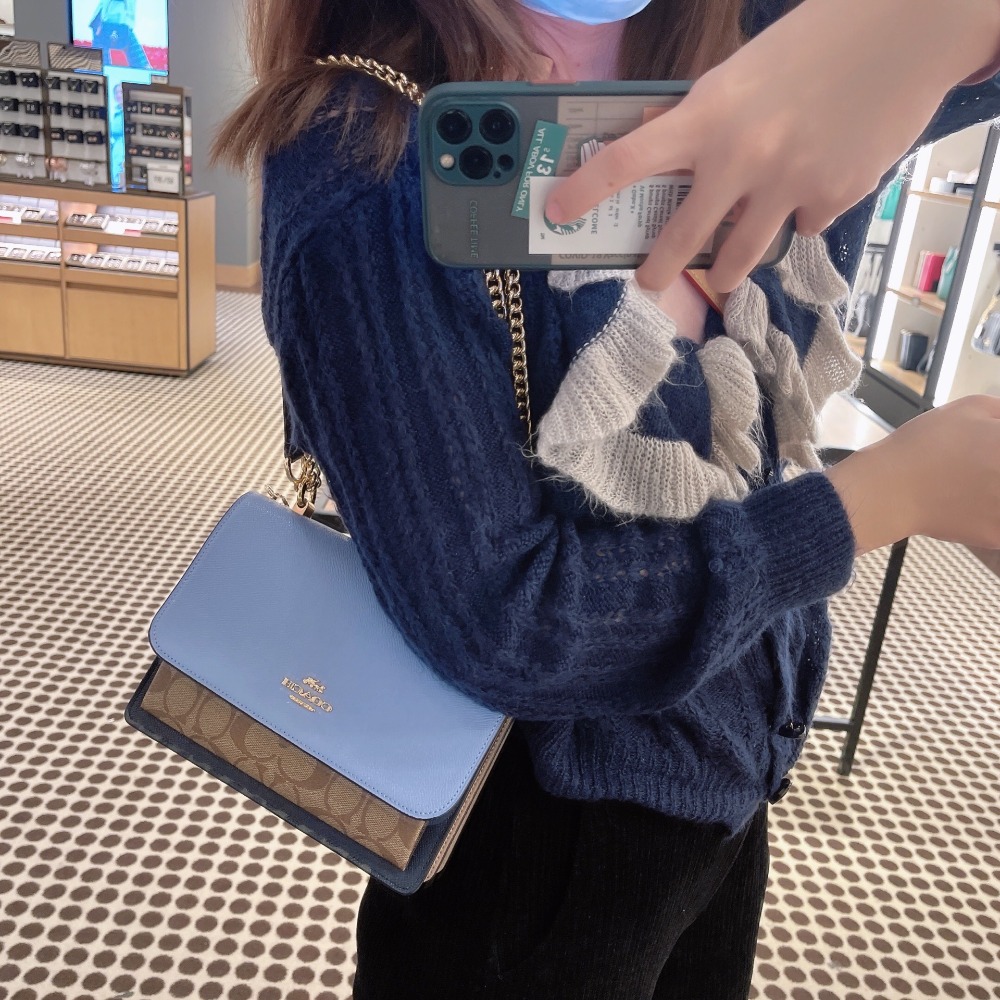 台灣美媽代購 COACH 蔻馳 包包 單肩包 斜挎包 手提包 斜背包 鏈條包 風琴包 翻蓋單肩斜挎包 時尚百搭簡約斜挎包-細節圖6