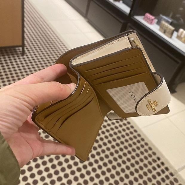 台灣美媽代購 COACH 蔻馳 包包 皮夾 中夾 短夾 拉鏈零錢包 素色真皮皮夾 卡夾 信用卡夾 多卡位皮夾 時尚真皮-細節圖11