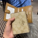 台灣美媽代購 COACH 蔻馳 皮夾 女士素面短夾 女生防刮皮大鈔錢包 韓版 可愛兩折mini零錢包 對開暗釦女錢夾-規格圖11