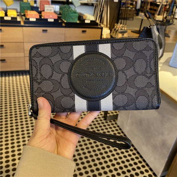 台灣美媽代購 COACH 蔻馳 皮夾 長夾 時尚女生錢包 拉鏈對折短夾  馬卡龍配色零錢包  LONNIE帆布提花錢夾-細節圖4