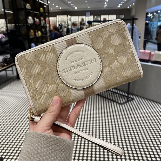台灣美媽代購 COACH 蔻馳 皮夾 長夾 時尚女生錢包 拉鏈對折短夾  馬卡龍配色零錢包  LONNIE帆布提花錢夾-細節圖5