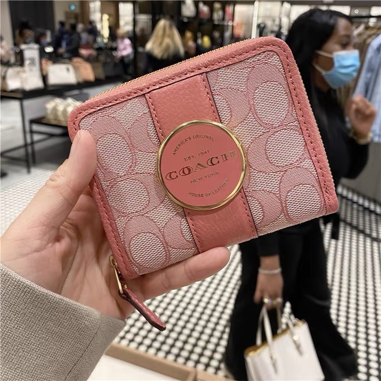 台灣美媽代購 COACH 蔻馳 皮夾 長夾 時尚女生錢包 拉鏈對折短夾  馬卡龍配色零錢包  LONNIE帆布提花錢夾-細節圖10