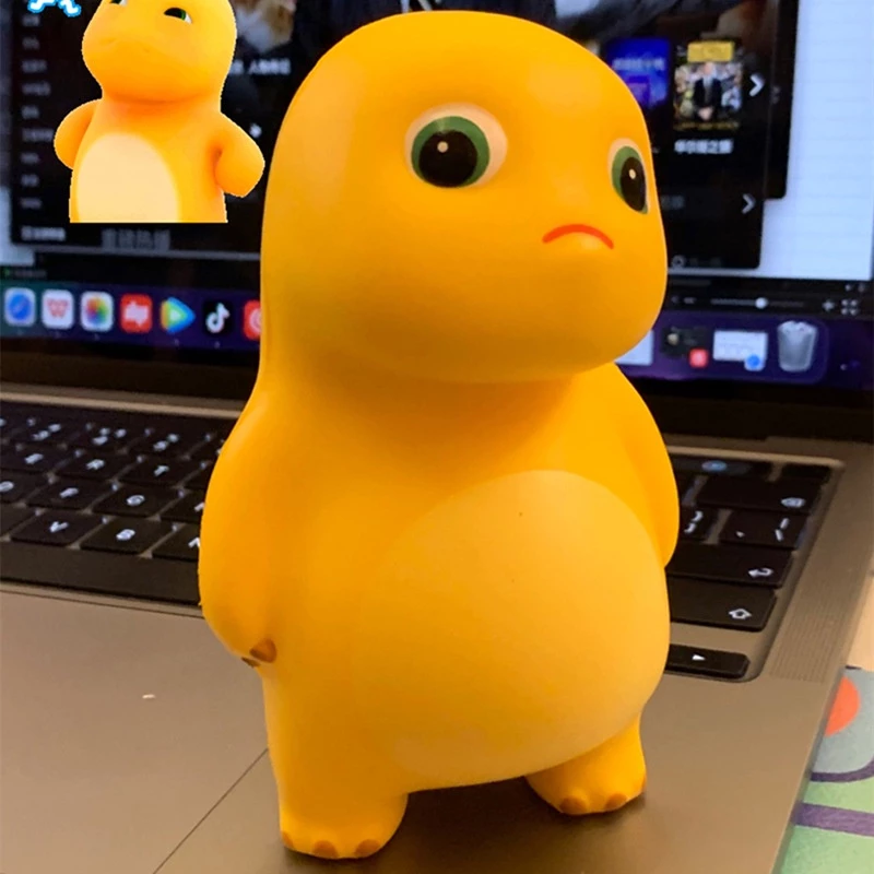 【2025療癒小物】 歪頭小奶龍 奶龍捏捏樂 小奶龍捏捏樂 捏捏樂 奶龍公仔 拽酷小奶龍 解壓神器 小奶龍 桌面擺件 解-細節圖2