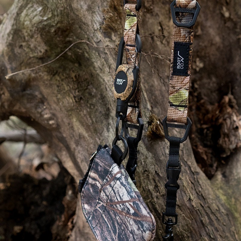迷彩系列｜輕巧型｜日本 ROOT CO. 360°可旋轉登山扣環 65cm 彈性伸縮捲軸鑰匙扣 喵之隅-細節圖3