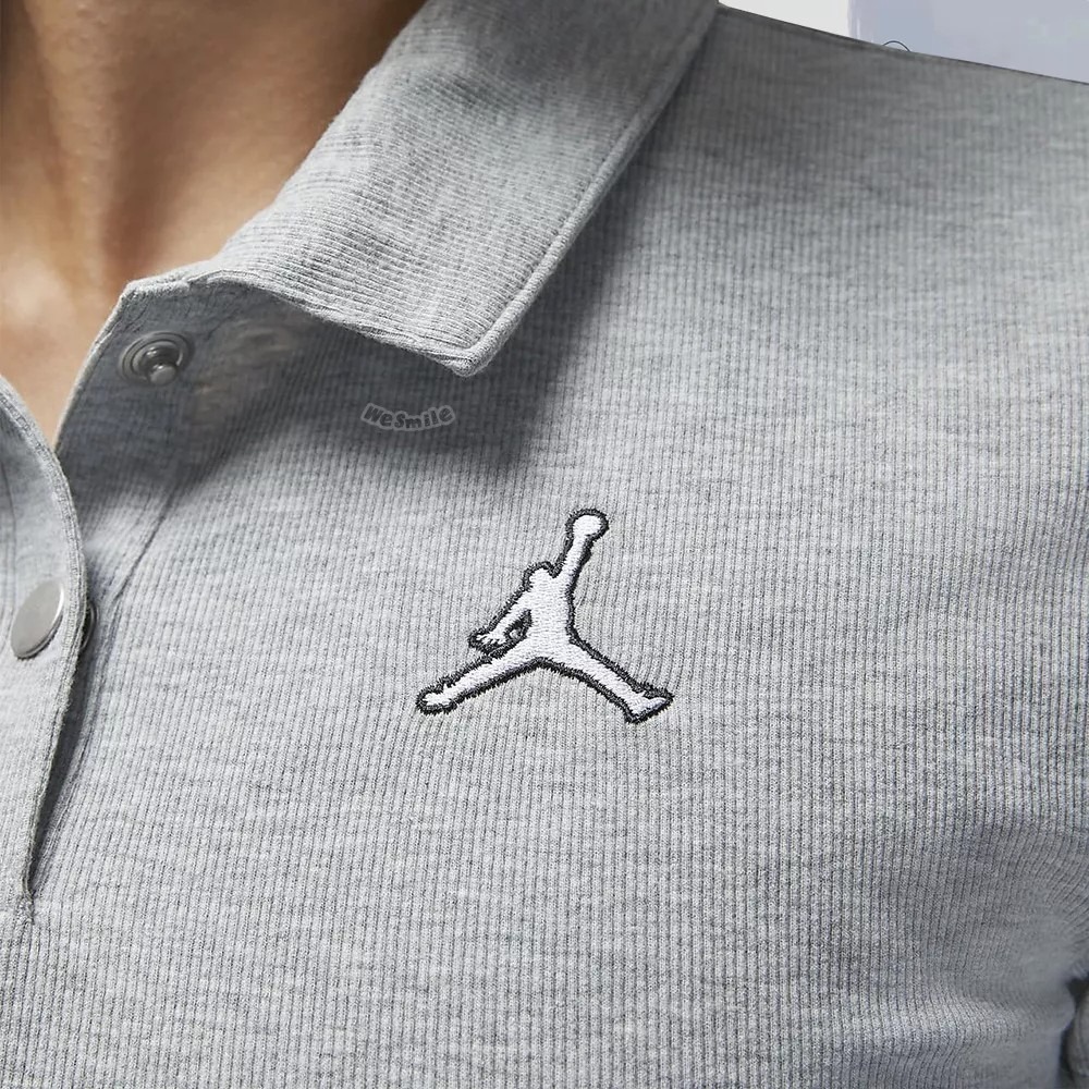 WS🙂女款 刺繡 JORDAN POLO 喬丹 短版 POLO衫 短袖 短T JORDAN短袖 DZ3333 喬丹短T-細節圖2