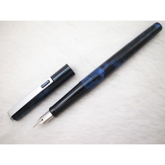 C031 美麗的寫樂 日本製 午夜藍烤漆 鋼筆 F-4筆尖(9.5成新)-細節圖2